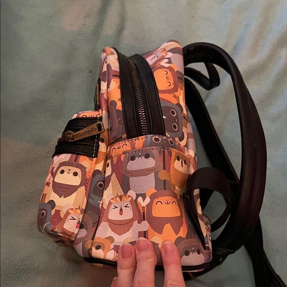 Loungefly Star Wars Character Print Backpack - Orange and Brown - Picture 5 of 8